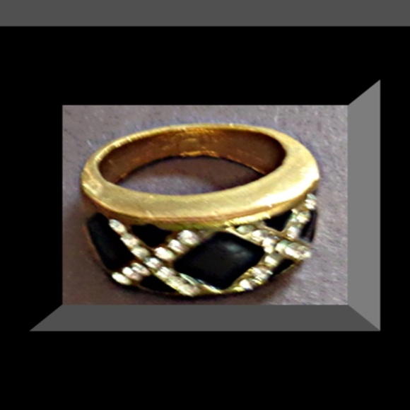 Saporas Designs Other - Double X Design Size 6.5 Ring With Clear Crystals